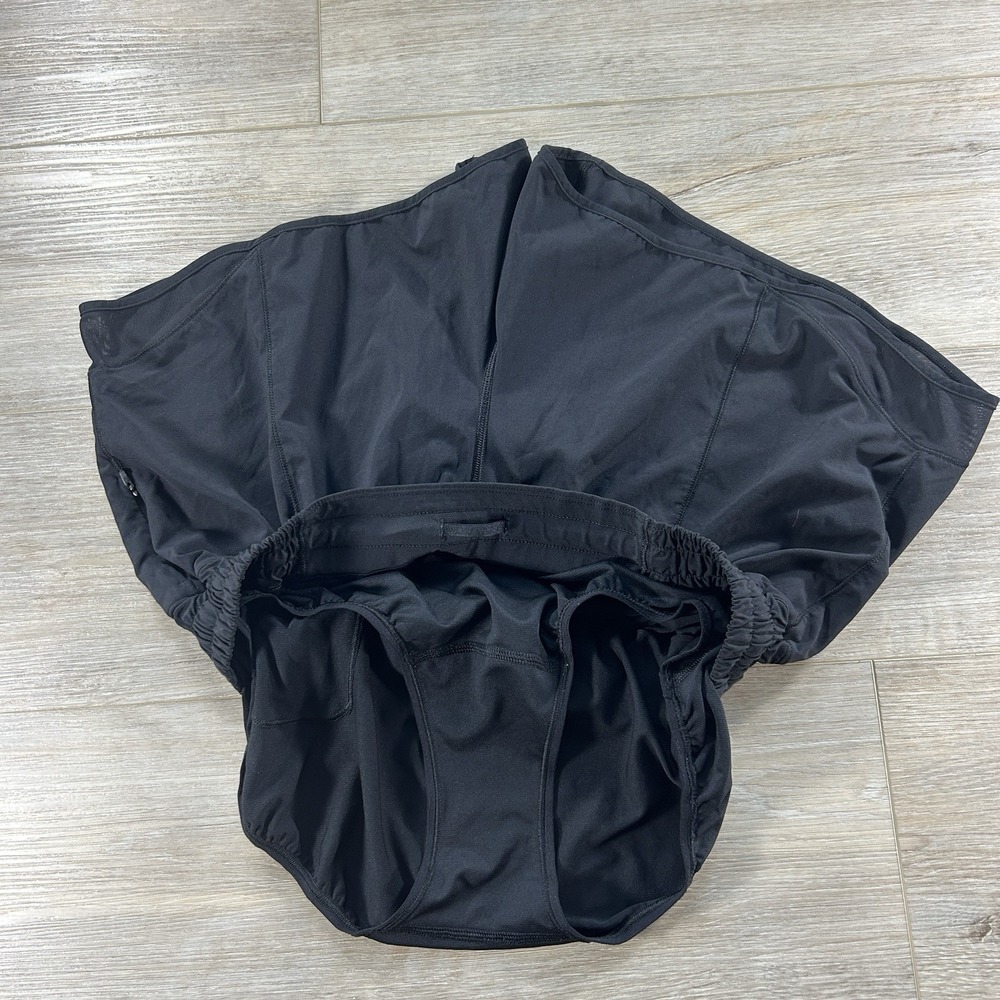 Lululemon Size 10 Low Rise Hotty Hot Short Long 4" Womens Black Lined Gym - Picture 4 of 9